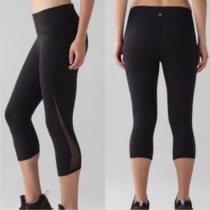 Lululemon Train Times Crop (17") SZ 4